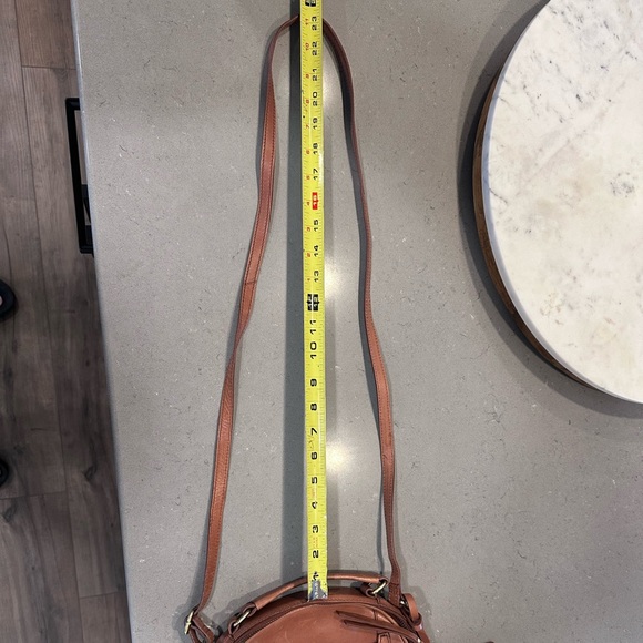 Born crossbody leather - Picture 3 of 11